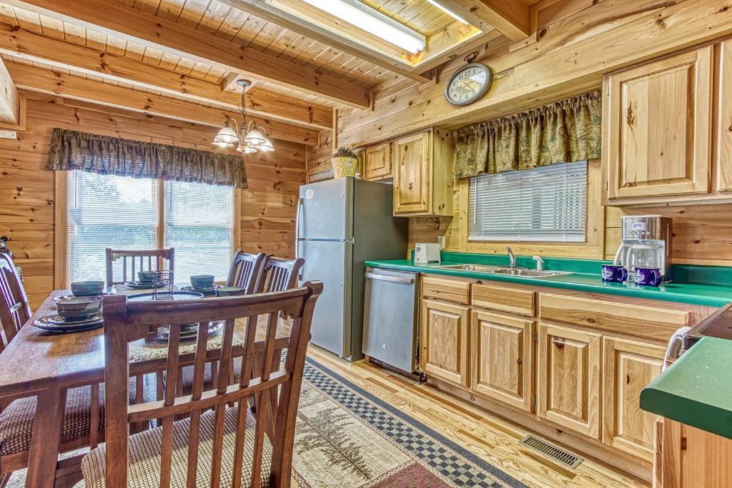 Smoky Mountain Gem Villa Gatlinburg Eksteriør bilde