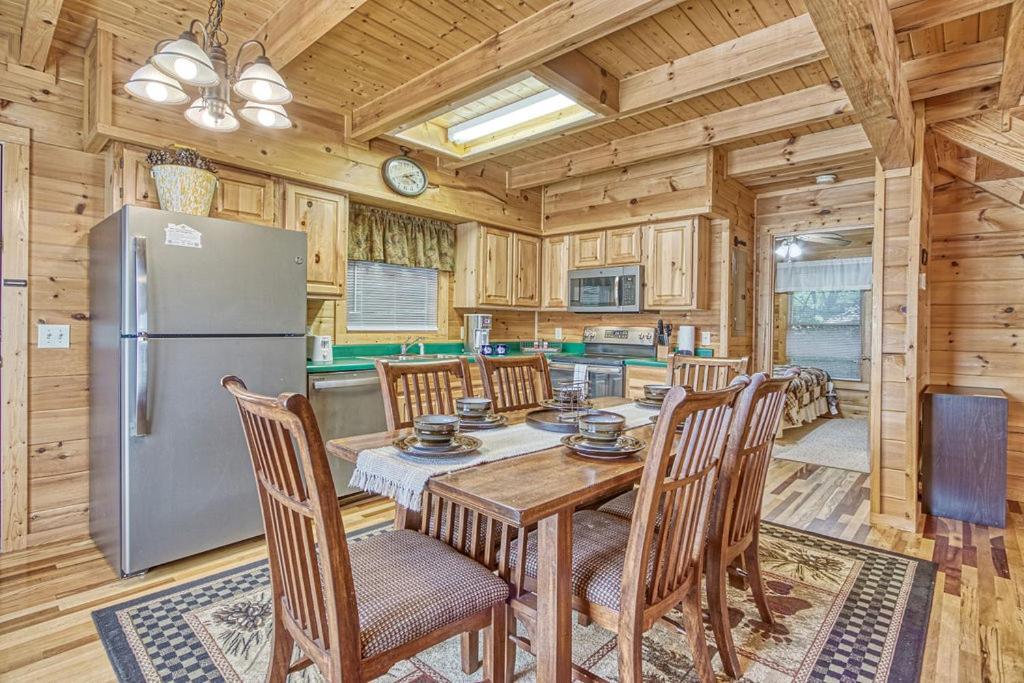 Smoky Mountain Gem Villa Gatlinburg Eksteriør bilde