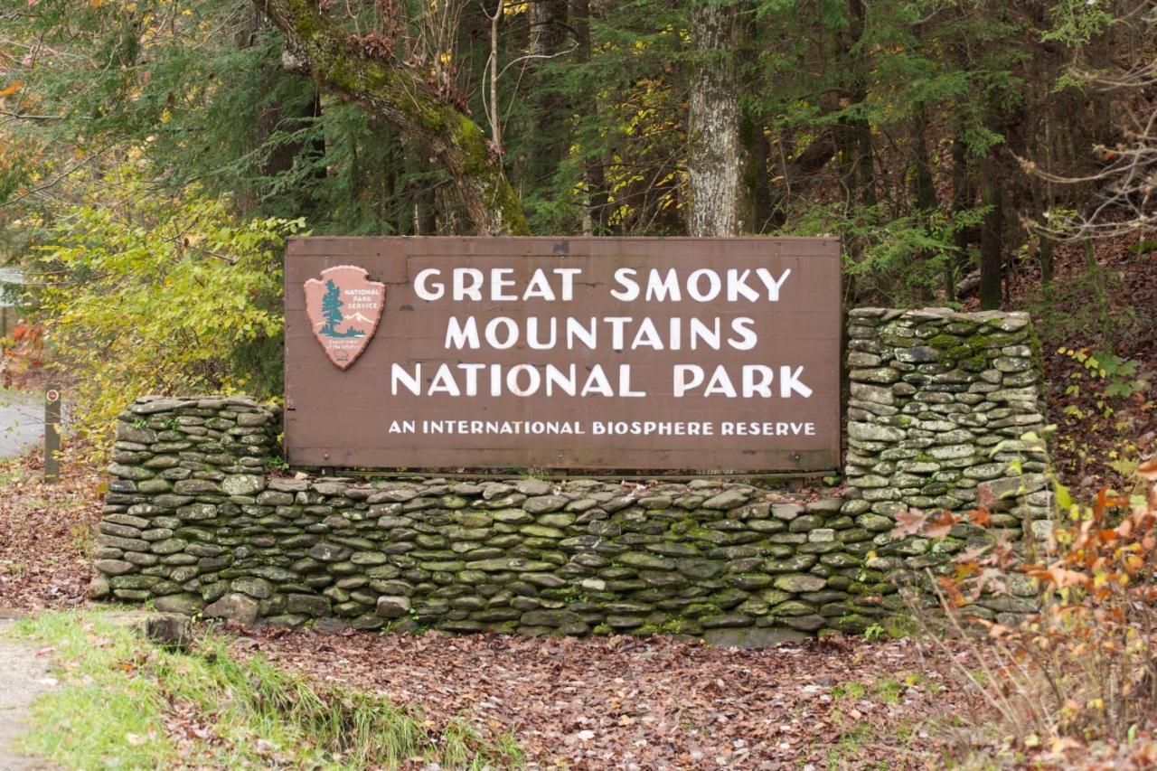 Smoky Mountain Gem Villa Gatlinburg Eksteriør bilde